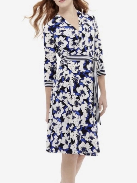 The Limited Dresses & Skirts - The Limited Blue and White Floral 3/4 Sleeve Wrap Dress Medium